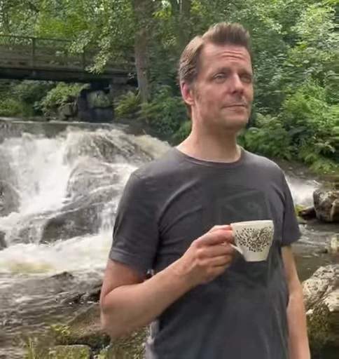 ☕️ Стикер «Sam Coffee Lake» для Telegram