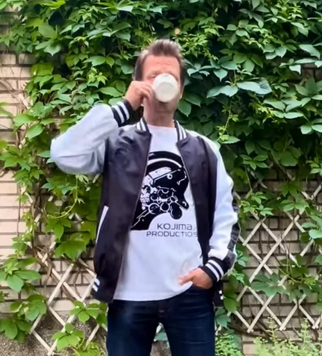 ☕️ Стикер «Sam Coffee Lake» для Telegram