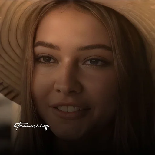 🌼 Стикер «Sarah Cameron» для Telegram