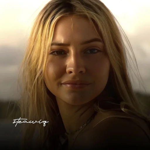 🌼 Стикер «Sarah Cameron» для Telegram