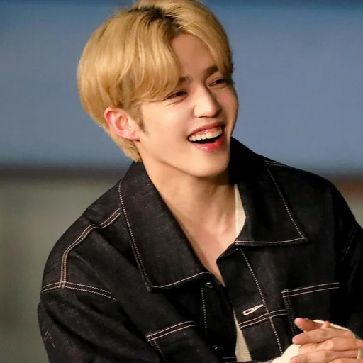 🕳 Стикер «s coups seventeen» для Telegram