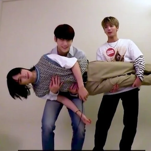 🌟 Стикер «txt the best boys» для Telegram