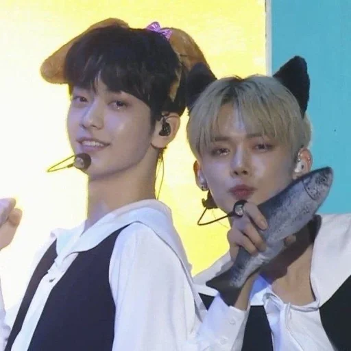 🌟 Стикер «txt the best boys» для Telegram