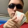 Стикер 14 ✌️ серёга пират - блогер