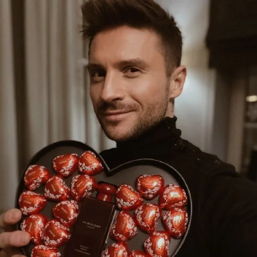 ☺️ Стикер «Сережа Лазарев» для Telegram