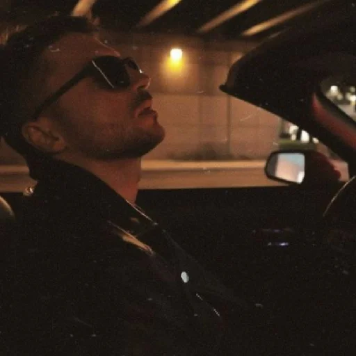 😴 Стикер «Сережа Лазарев» для Telegram