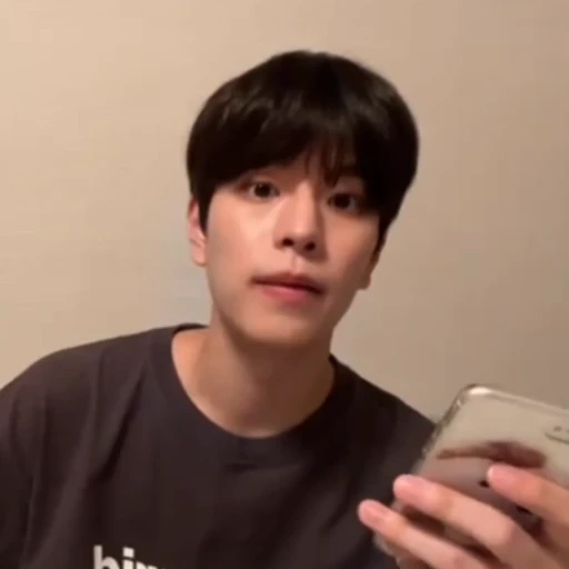 🦦 Стикер «-🦦 ; #seungmin / . .» для Telegram
