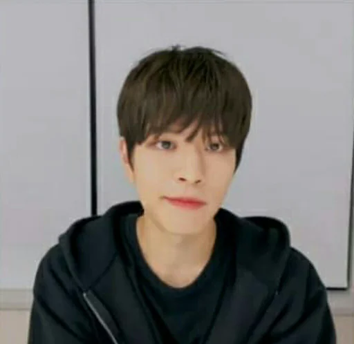 🐶 Стикер «seungmo» для Telegram