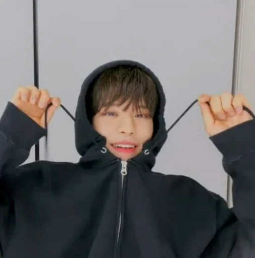 🐶 Стикер «seungmo» для Telegram
