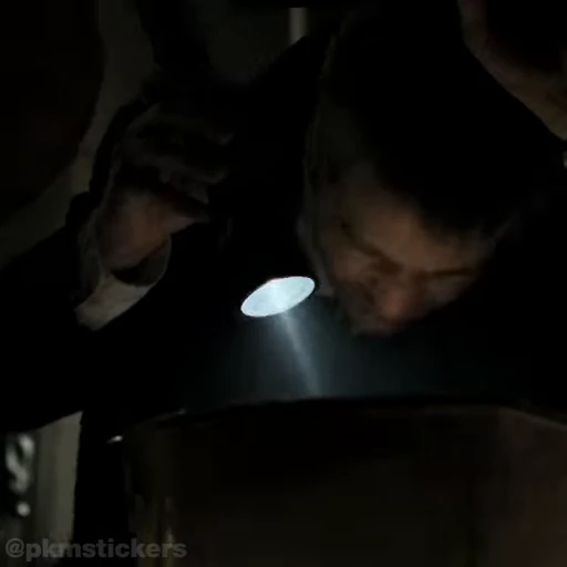 🤢 Стикер «Seven» для Telegram