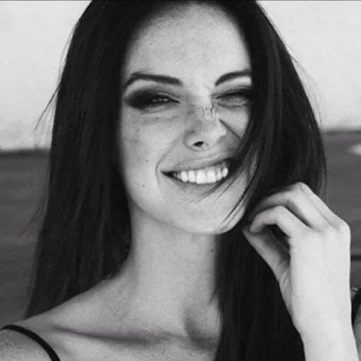😡 Стикер «Sexy and Charm Faces» для Telegram