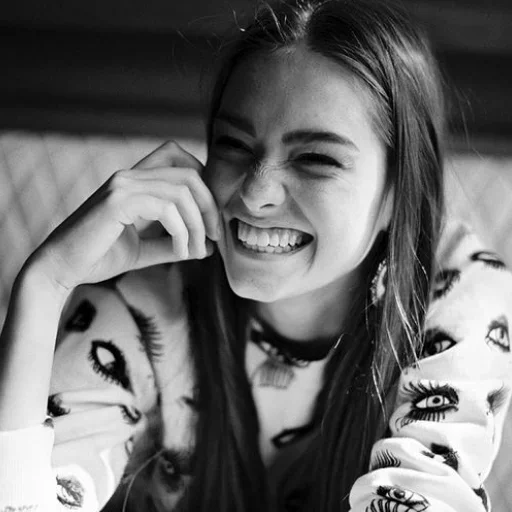 😞 Стикер «Sexy and Charm Faces» для Telegram