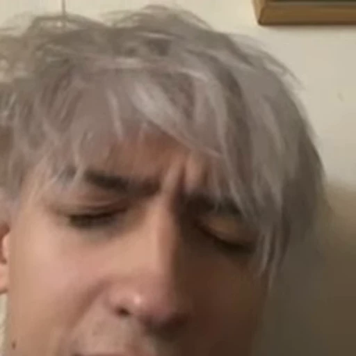 🥶 Стикер «шайни ;» для Telegram