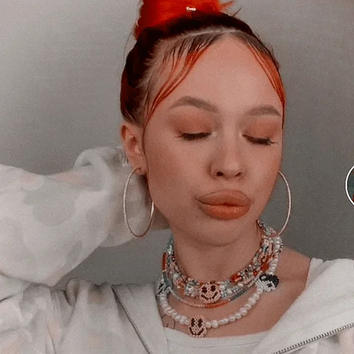 😏 Стикер «Instasamka» для Telegram
