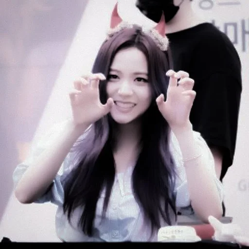 🃏 Стикер «nancy jewel mcdonie» для Telegram