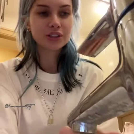 🕷️ Стикер «Алисса Уайт Глаз» для Telegram