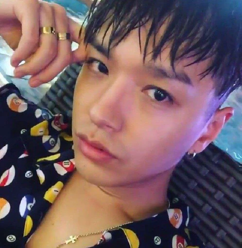 😕 Стикер «SIMON D» для Telegram