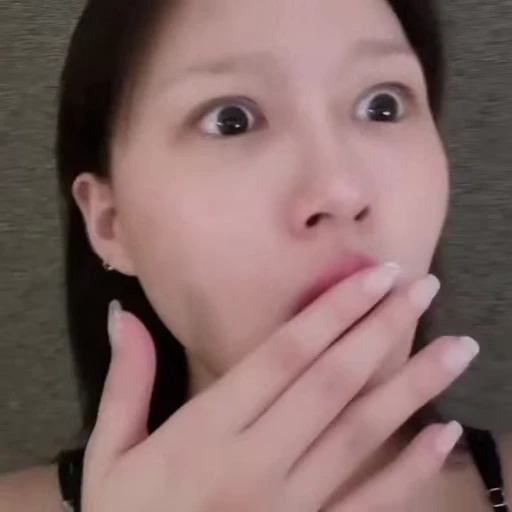 🥮 Стикер «siyeon» для Telegram