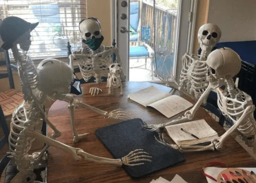 💀 Стикер «Skeleton Mania» для Telegram