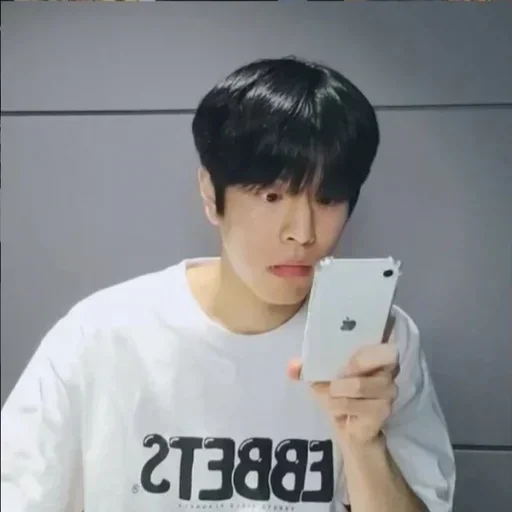 😳 Стикер «бездомные дети» для Telegram