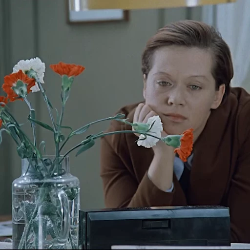 💐 Стикер «Служебный роман» для Telegram