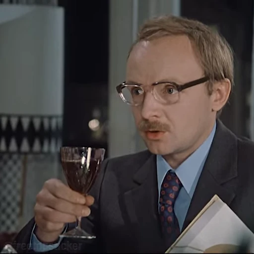 🍷 Стикер «Служебный роман» для Telegram
