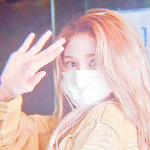 🍬 Стикер «JEON SOMI» для Telegram