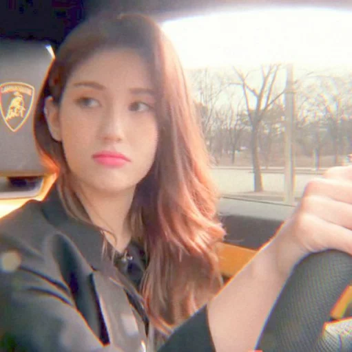 🍬 Стикер «JEON SOMI» для Telegram
