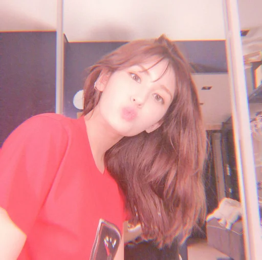 🍬 Стикер «JEON SOMI» для Telegram