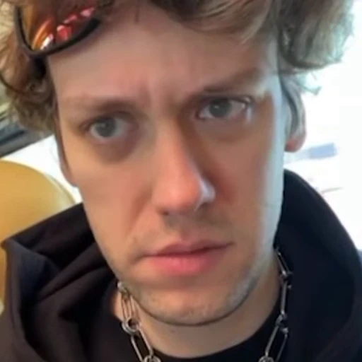 🥴 Стикер «BTS» для Telegram