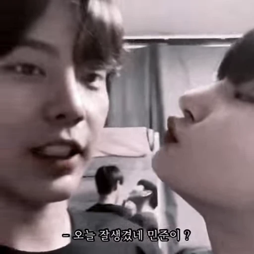 🤍 Стикер «BTS» для Telegram