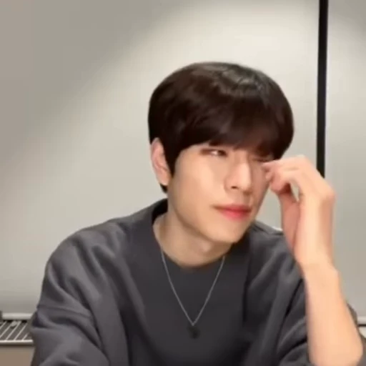 🌟 Стикер «seungmin» для Telegram