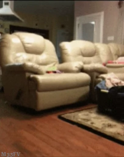 🛋 Стикер «Sofa» для Telegram