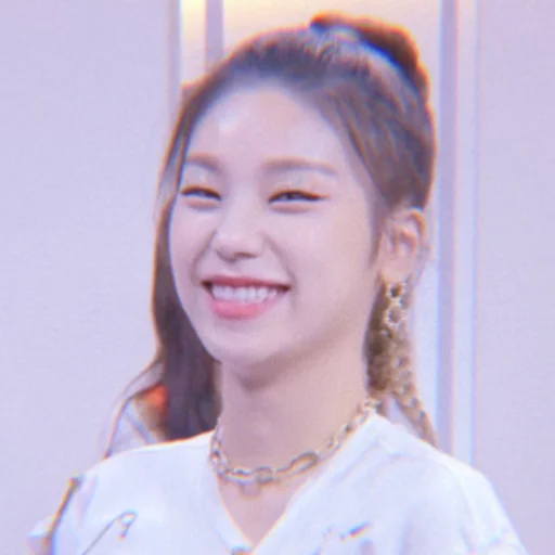 🥞 Стикер «itzy yeji» для Telegram