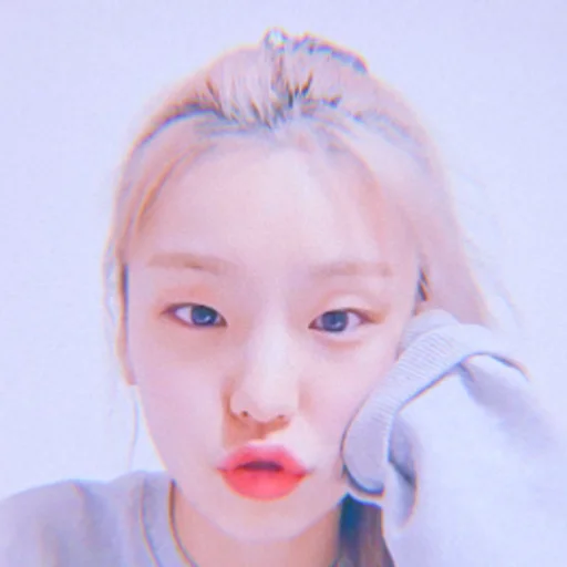 🥞 Стикер «itzy yeji» для Telegram