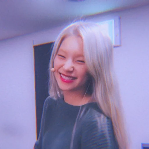 🥞 Стикер «itzy yeji» для Telegram