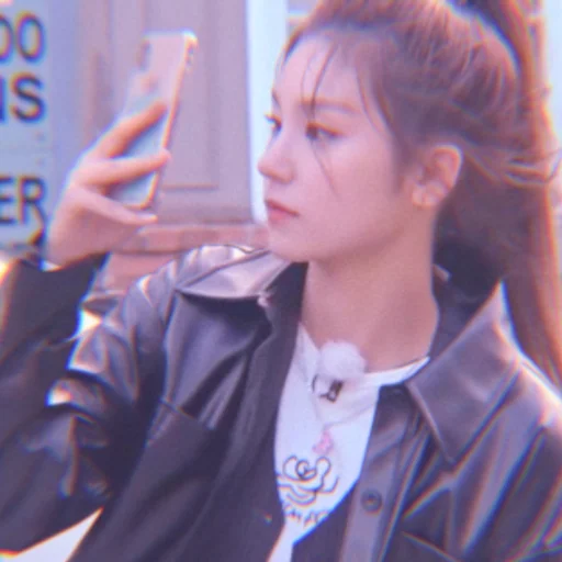 🥞 Стикер «itzy yeji» для Telegram