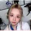 Стикер 29 Yuqi Song