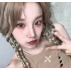 Стикер 32 Yuqi Song