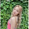 Стикер 11 Yuqi Song