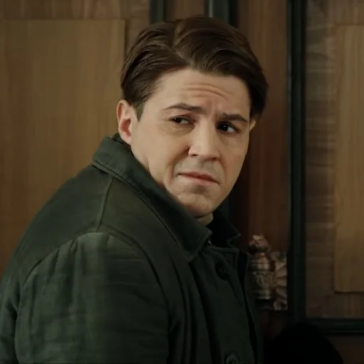 🥺 Стикер «Сын отца народов (Василий Сталин)» для Telegram