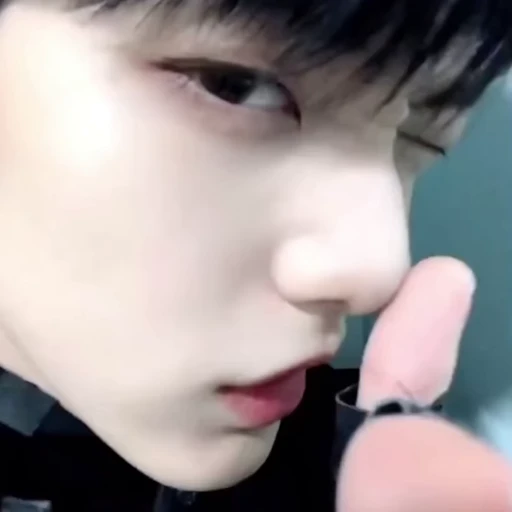 🐾 Стикер «soobin субин» для Telegram