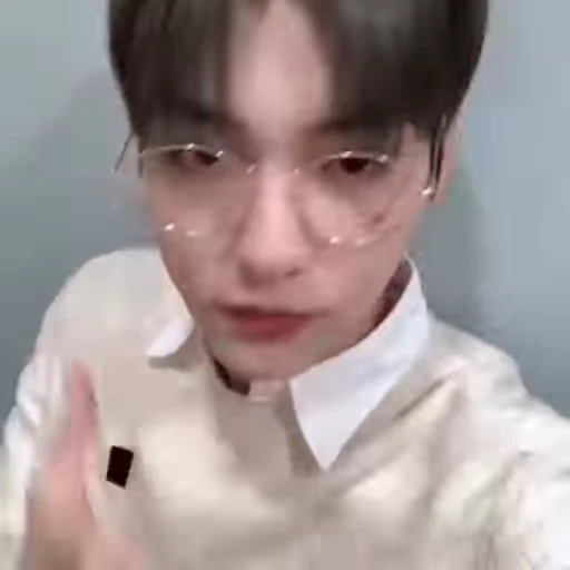 🐾 Стикер «soobin субин» для Telegram