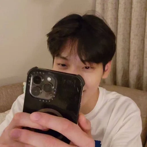 📸 Стикер «soobin» для Telegram