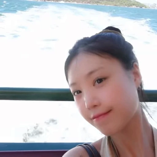 🩹 Стикер «soojin» для Telegram