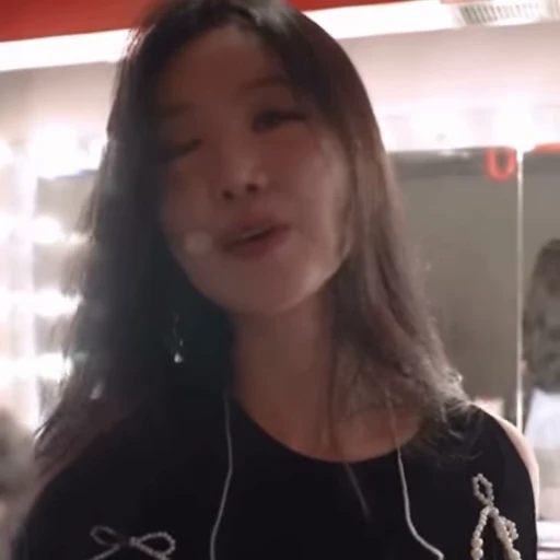 🩹 Стикер «soojin» для Telegram