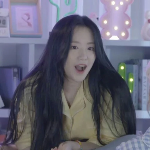 🐞 Стикер «SOOSHU G-IDLE» для Telegram