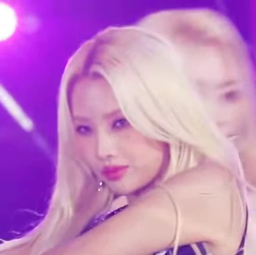 😗 Стикер «Soyeon 2 (G)I-DLE» для Telegram