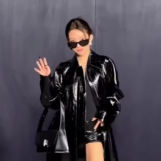 🖐 Стикер «Soyeon 4 (G)I-DLE» для Telegram