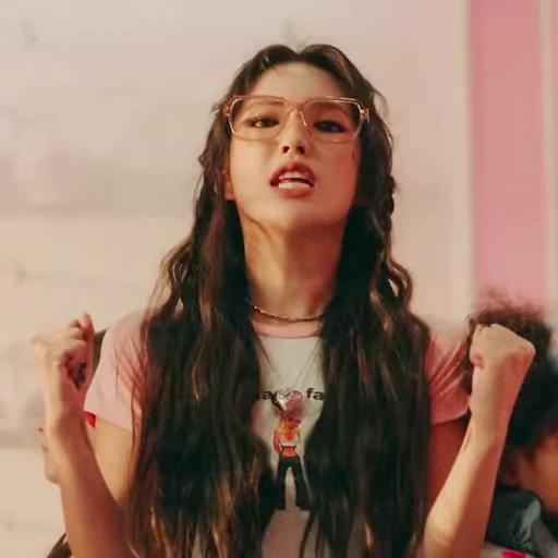 💪 Стикер «Soyeon 4 (G)I-DLE» для Telegram